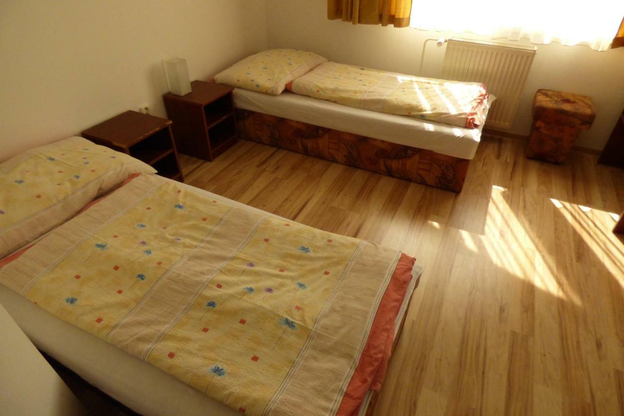 Vazinka Madunice Exterior photo